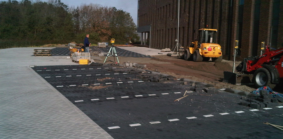 Sporters maken zelf parkeerplaatsen