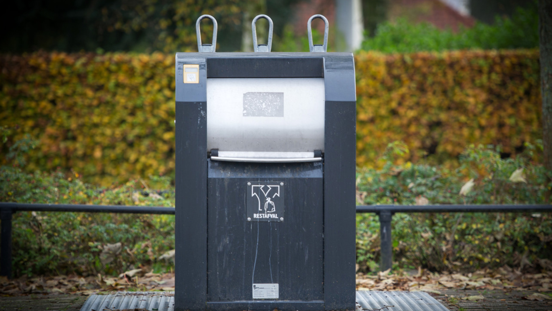 Gemeente Dongen sluit containers en glasbakken tijdens feestdagen